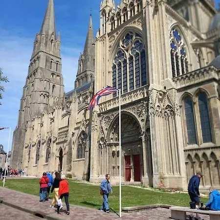 Le Petit Bayeusain Διαμέρισμα *