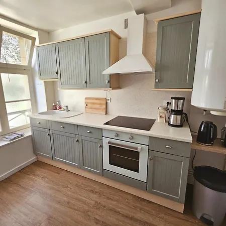 Le Petit Bayeusain Apartment