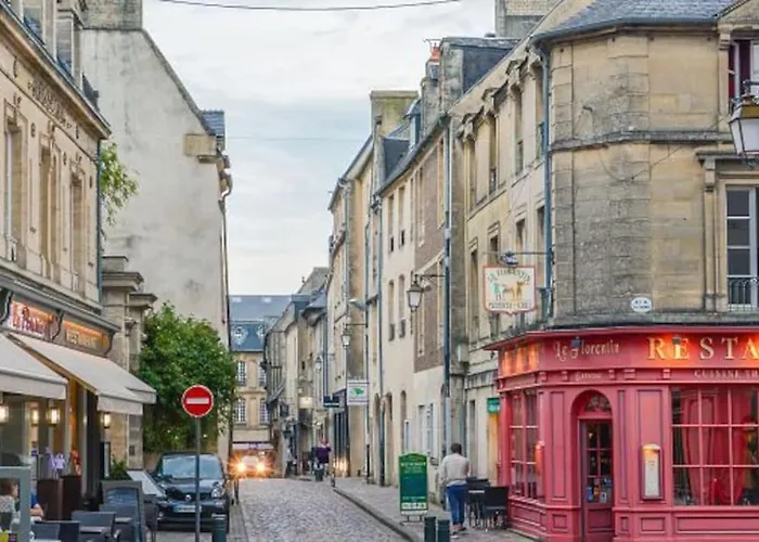 Le Petit Bayeusain Apartment