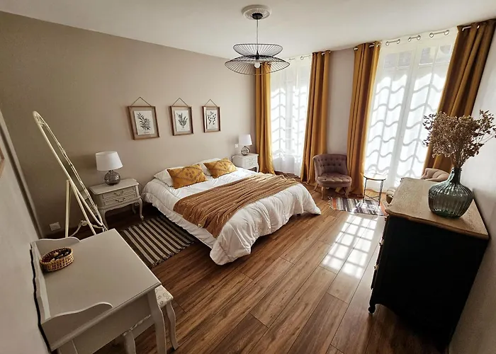 Le Petit Bayeusain Διαμέρισμα *